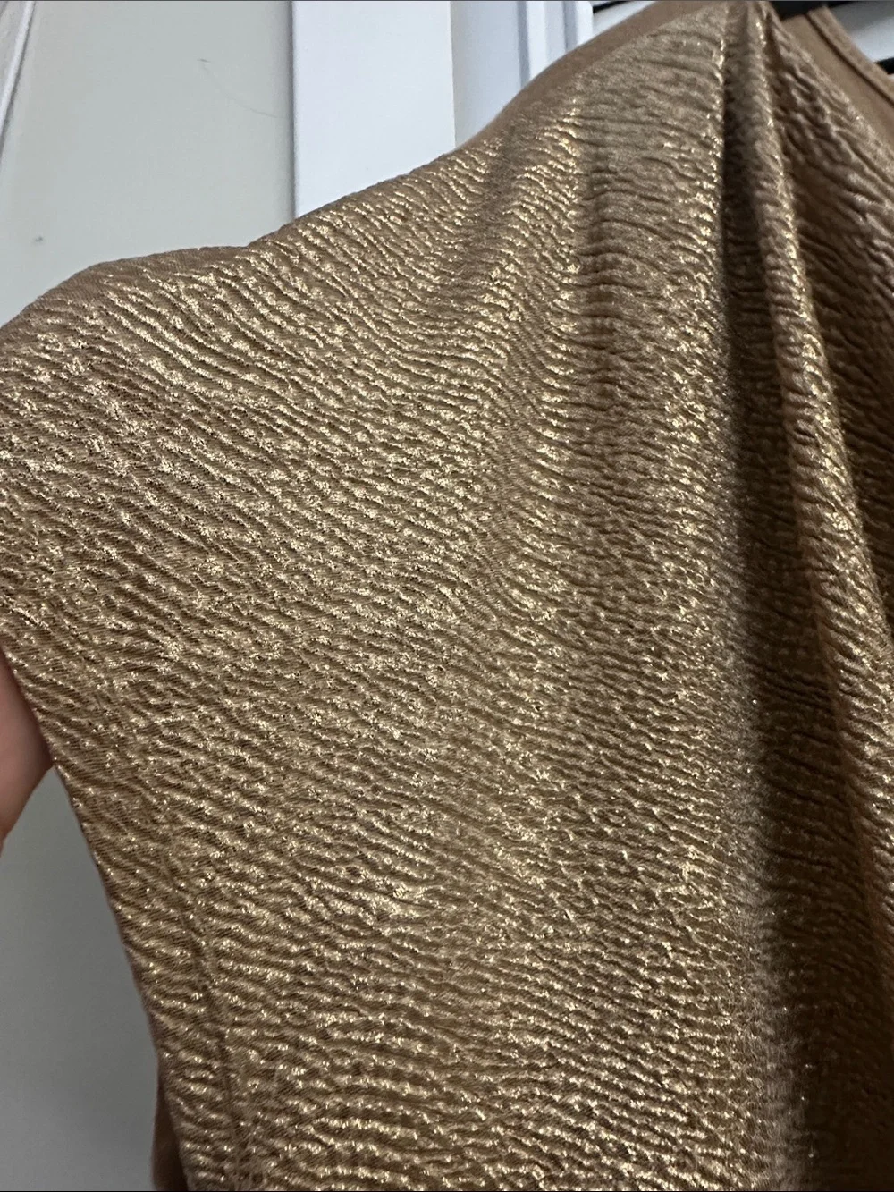 Worthington Shimmery Gold Textured Cowl Neck Sleeveless Top Size 2X - Picture 8 of 8